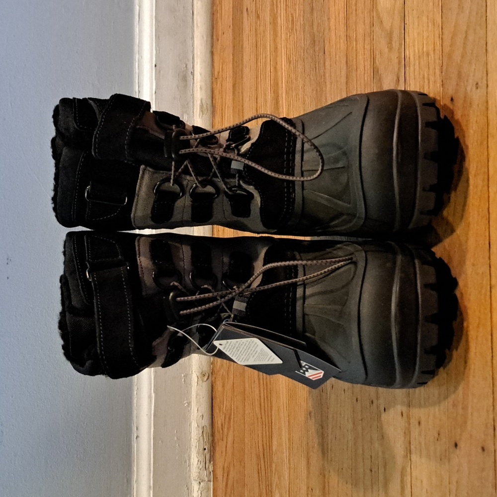 Khombu Snowtracker boys snow boots size 5 M